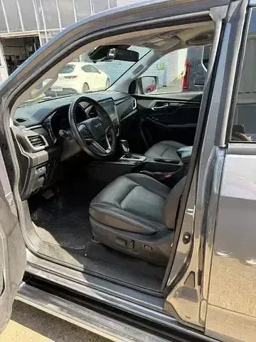 Gebraucht Isuzu D-Max 163 PS (119 kW) 2023 Silber Pickup