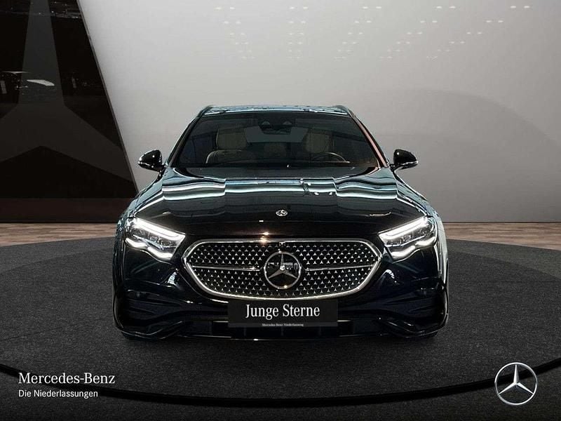 Gebraucht Mercedes E300 Premium 204 PS (150 kW) 2024 Schwarz Limousine