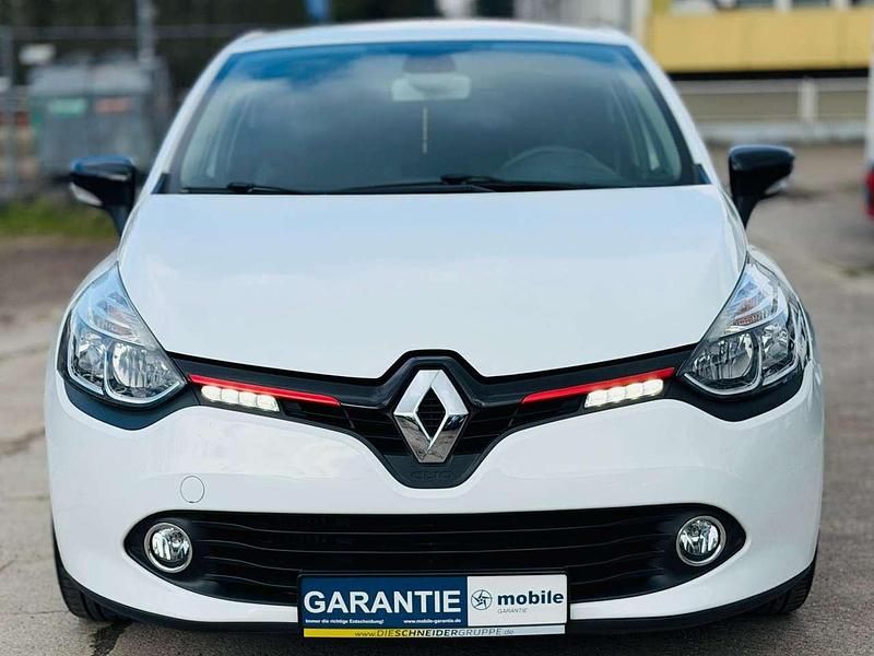 Gebraucht Renault Clio IV Luxe 90 PS (66 kW) 2016 Weiß Kleinwagen