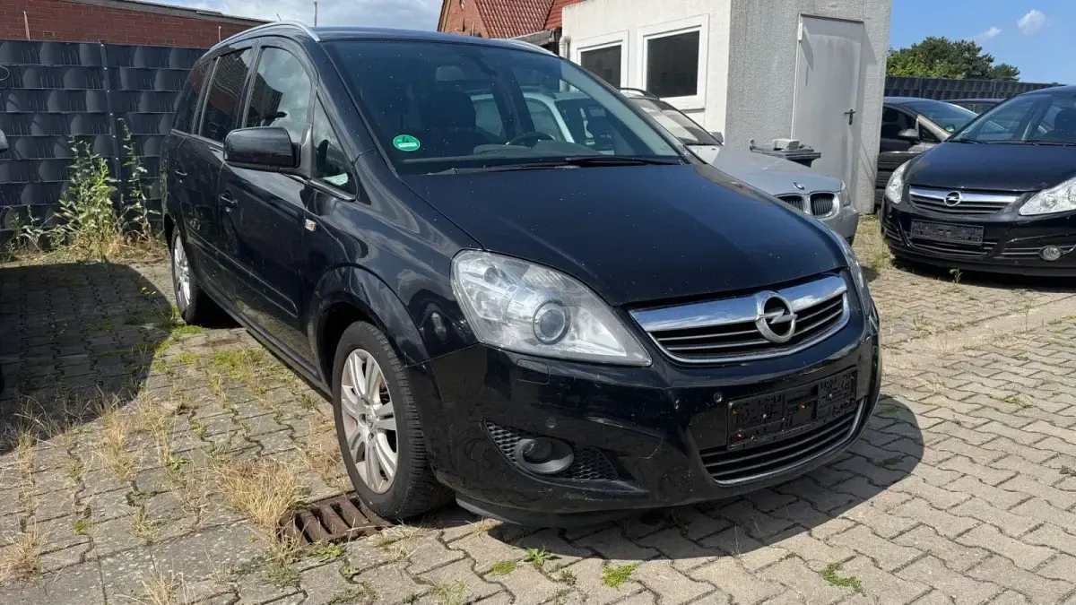 Gebraucht Opel Zafira Family 125 PS (91 kW) 2013 Schwarz Van / Kleinbus