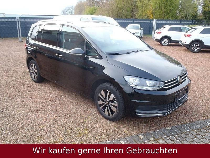 Gebraucht VW Touran Goal 150 PS (110 kW) 2025 Schwarz Van / Kleinbus
