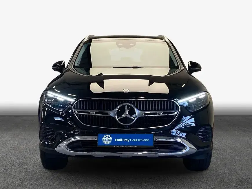 Gebraucht Mercedes GLC300e Avantgarde 313 PS (230 kW) 2025 Obsidianschwarz metallic SUV