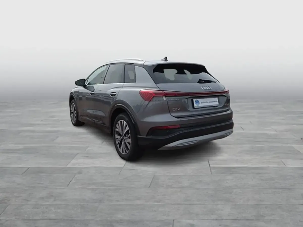 Gebraucht Audi Q4 e-tron Advanced 194 kW (265 PS) 2023 Grau SUV