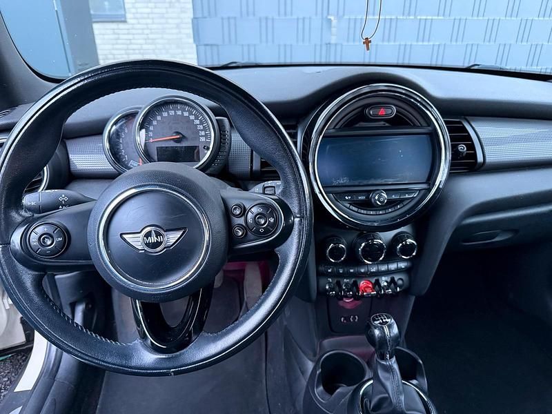 Gebraucht Mini ONE 102 PS (75 kW) 2016 Beige Kleinwagen