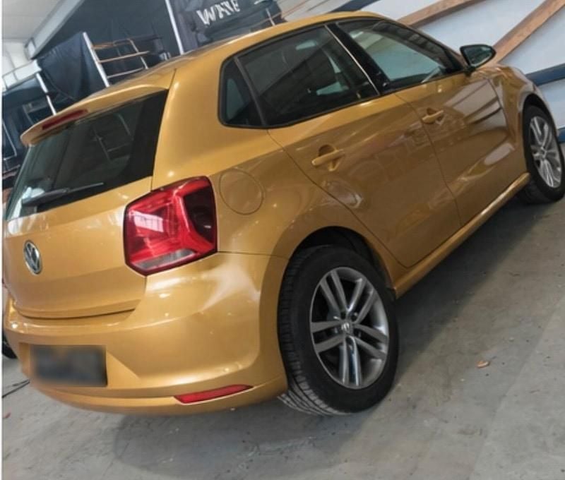 Gebraucht VW Polo 75 PS (55 kW) 2016 Schwarz Kleinwagen