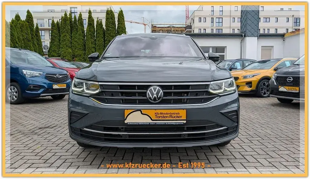 Gebraucht VW Tiguan Move 150 PS (110 kW) 2024 Grau SUV