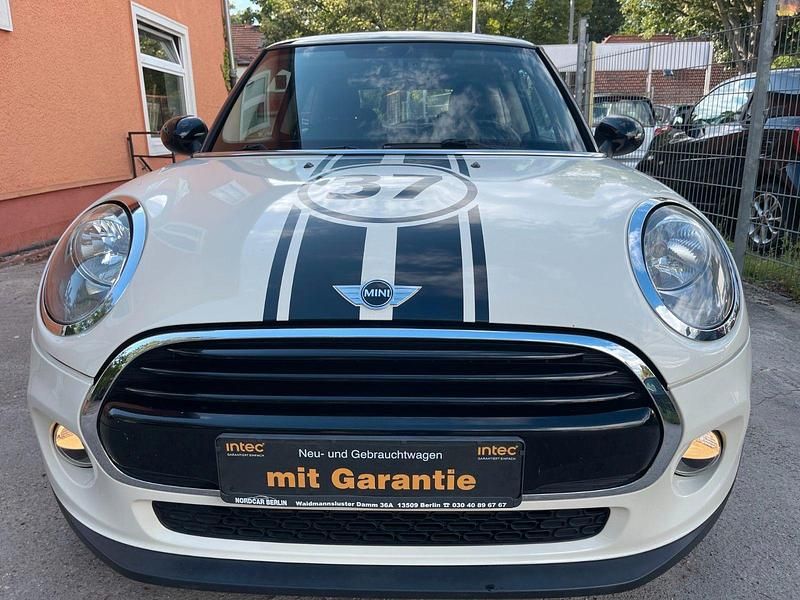 Weiß Gebraucht 2016 Mini ONE Kleinwagen | 8.900 € - Bild 1/4