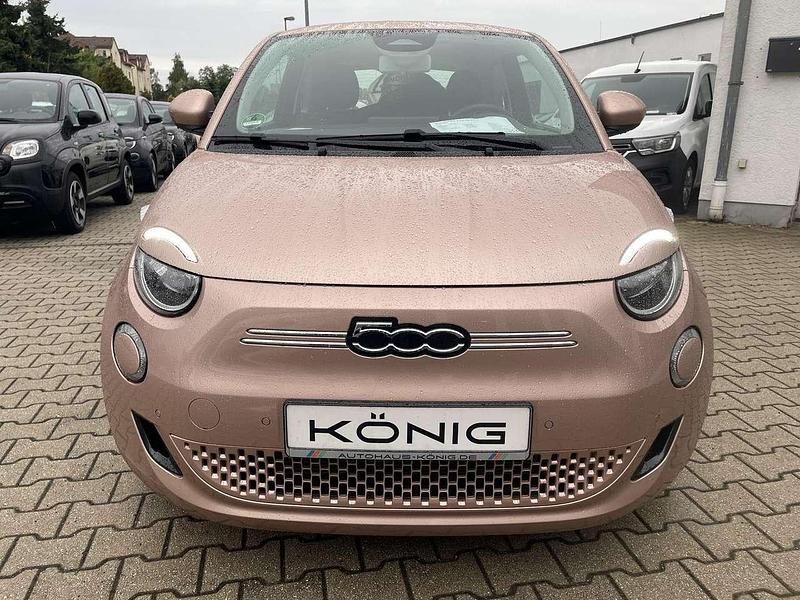 Gebraucht Fiat 500e 69 kW (95 PS) 2023 Gold Kleinwagen