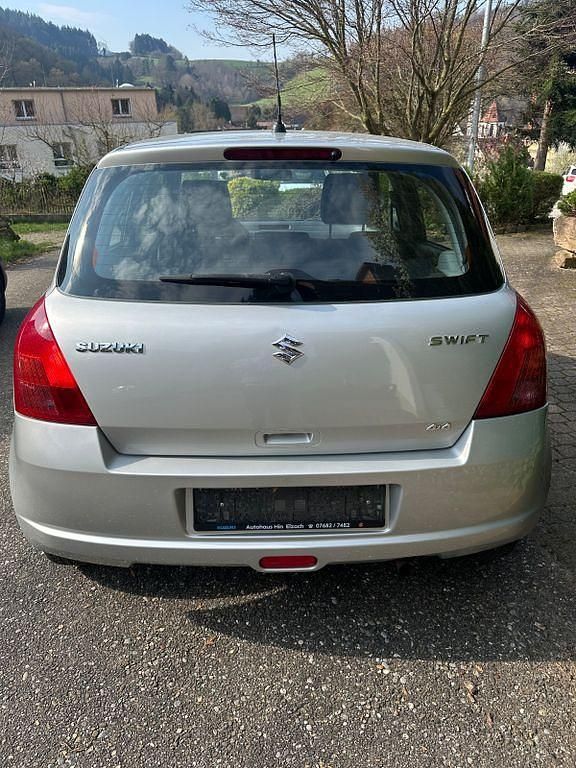 Gebraucht Suzuki Swift Comfort 92 PS (67 kW) 2007 Grau Kleinwagen
