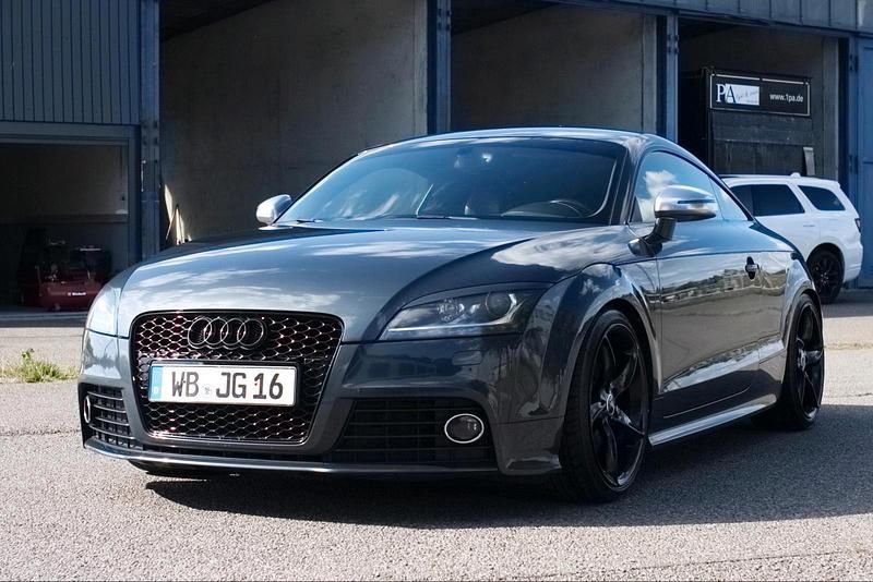 Second-hand Audi TT Performance 272 CP (200 kW) 2008 Gri Coupe