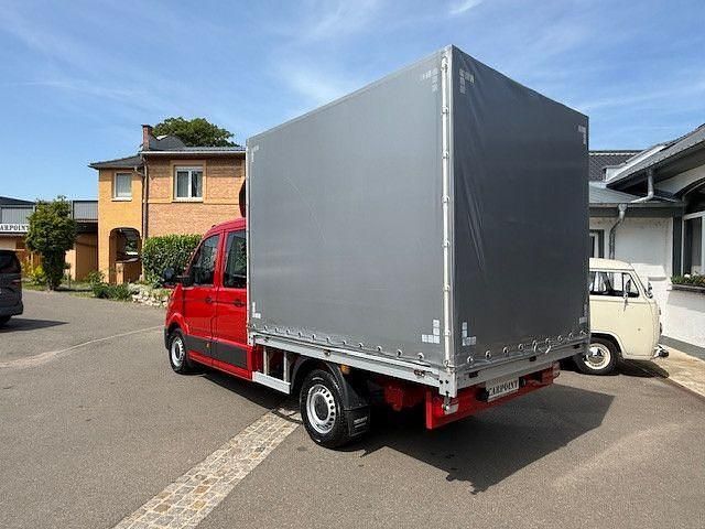 Gebraucht VW Crafter 140 PS (102 kW) 2019 Rot Van
