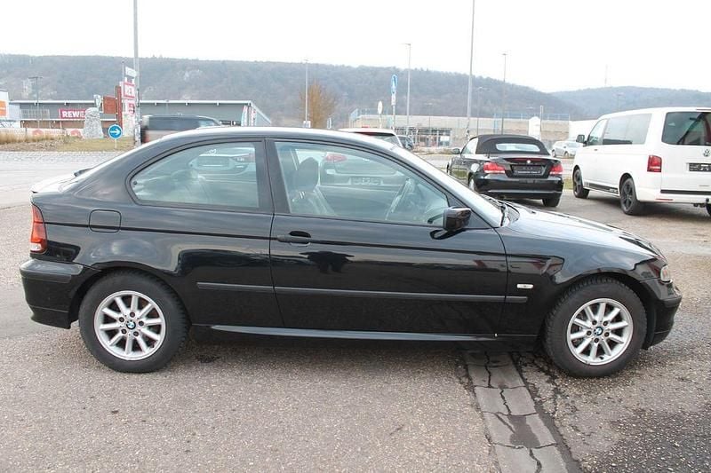 Gebraucht BMW 316 Compact 116 PS (85 kW) 2003 Schwarz Kleinwagen
