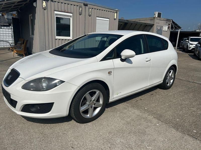 Gebraucht Seat Leon Ecomotive 105 PS (77 kW) 2012 Weiß Limousine