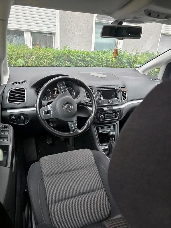 Gebraucht VW Sharan 140 PS (102 kW) 2010 Blau Van / Kleinbus