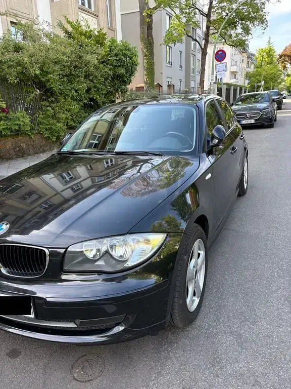 Gebraucht BMW 120 Performance 177 PS (130 kW) 2008 Schwarz Kleinwagen