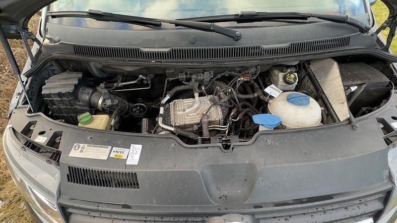 Gebraucht VW T6 150 PS (110 kW) 2016 Grau Van