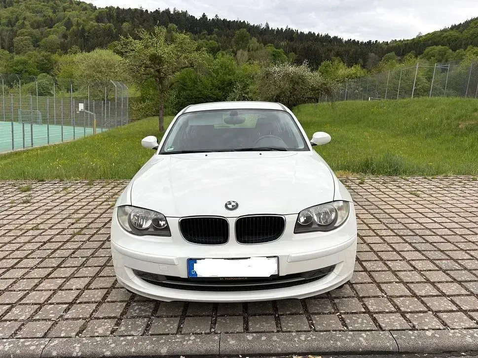 Occasion BMW 116 122 ch (89 kW) 2007 Blanc Citadine