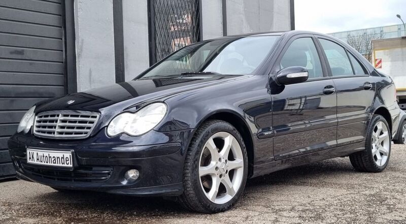 Schwarz Gebraucht 2007 Mercedes C180 Limousine | 4.990 € (Fairer Preis) - Bild 1/4