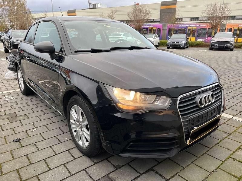 Gebraucht Audi A1 Attraction 86 PS (63 kW) 2010 Brillantschwarz Kleinwagen