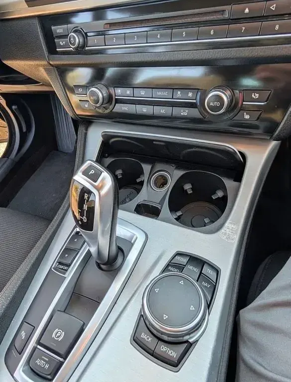 Second-hand BMW 520 190 CP (139 kW) 2015 Negru Break