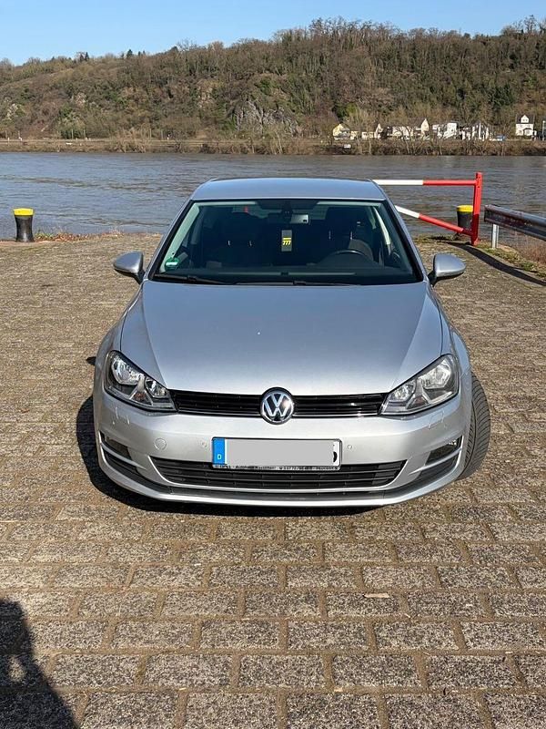 Gebraucht VW Golf VII Trendline 105 PS (77 kW) 2014 Silber Limousine