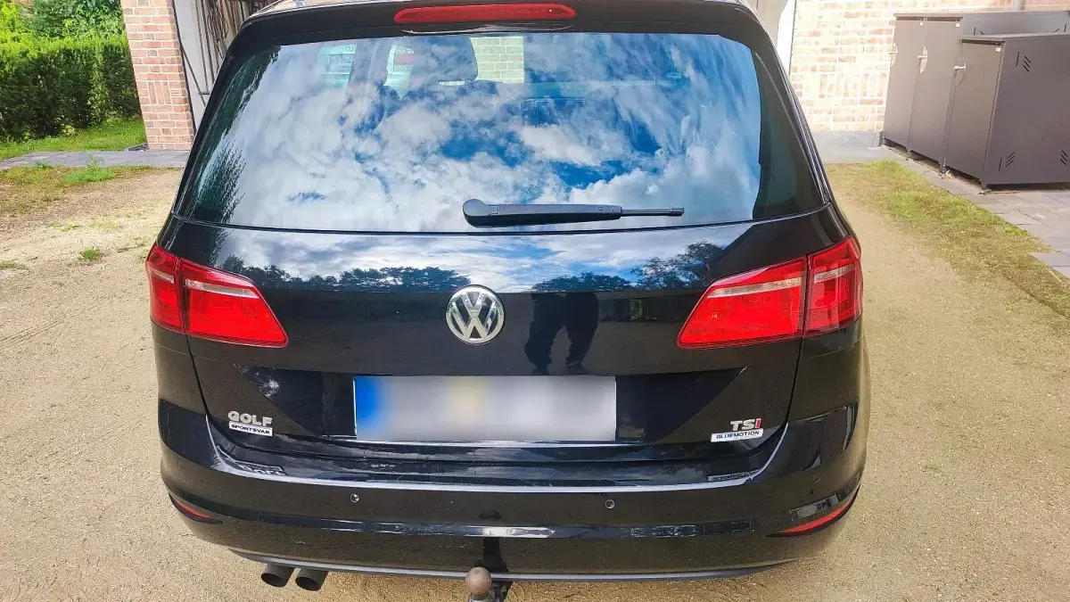 Gebraucht VW Golf Sportsvan 125 PS (91 kW) 2016 Schwarz Van / Kleinbus