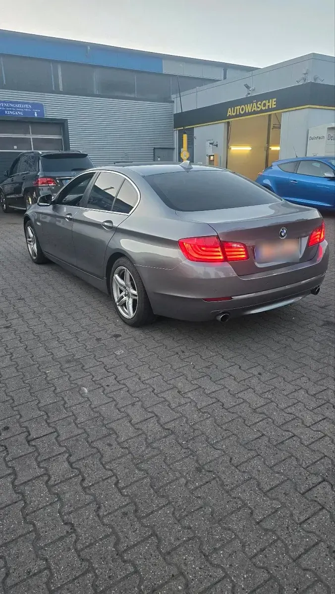 Gebraucht BMW 535 299 PS (219 kW) 2012 Silber Limousine