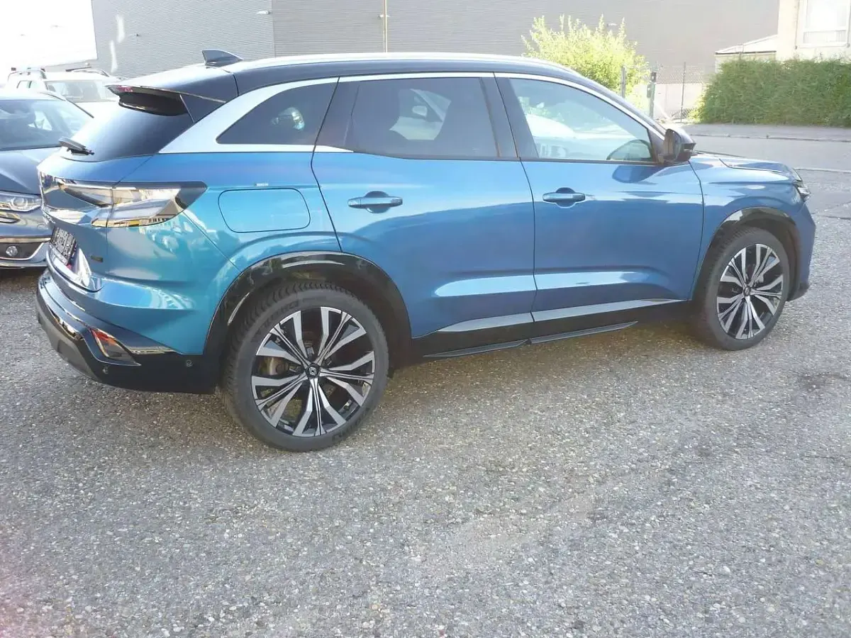 Gebraucht Renault Austral Techno 200 PS (147 kW) 2025 Südseeblaumetallic/schwarz SUV