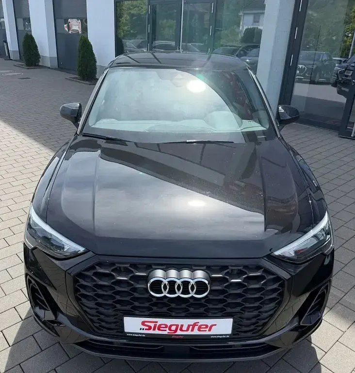 Gebraucht Audi Q3 Sportback S-Line 150 PS (110 kW) 2023 Schwarz SUV