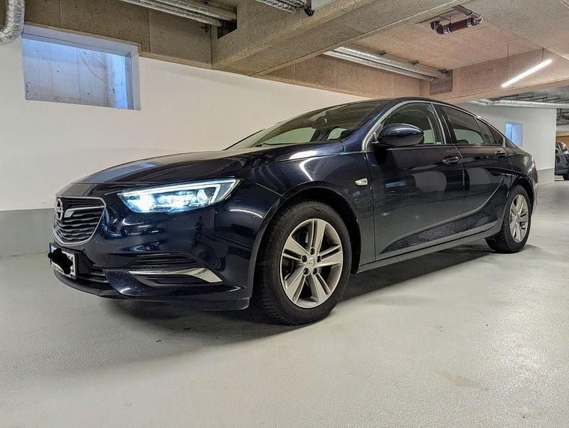 Schwarz Gebraucht 2018 Opel Insignia Business Limousine | 13.500 € (Superpreis) - Bild 1/4