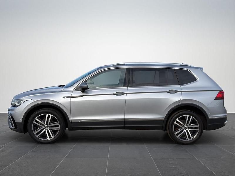 Gebraucht VW Tiguan Allspace Elegance 150 PS (110 kW) 2022 Silber SUV