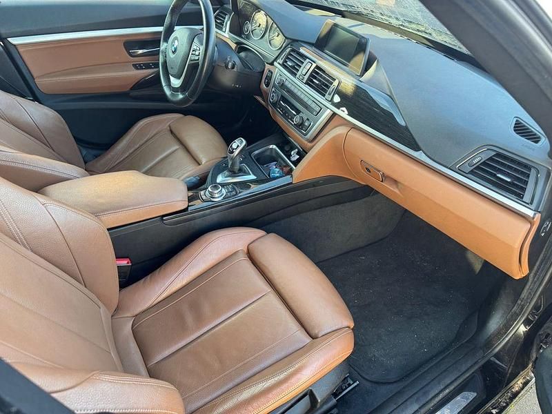 Gebraucht BMW 320 Gran Turismo Luxury Line 184 PS (135 kW) 2015 Schwarz Limousine