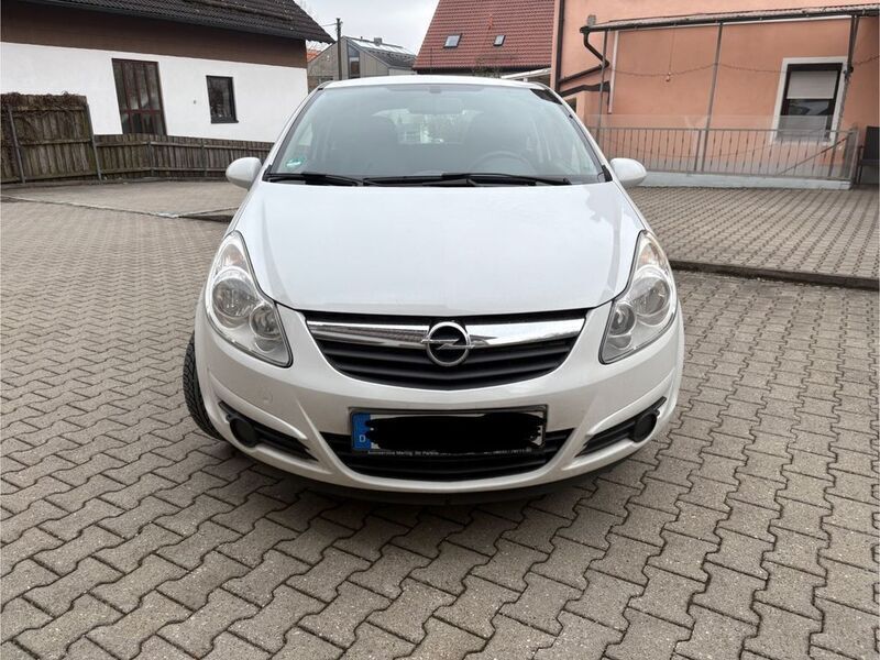 Weiß Gebraucht 2009 Opel Corsa Edition Limousine | 1.590 € (Guter Preis) - Bild 1/4
