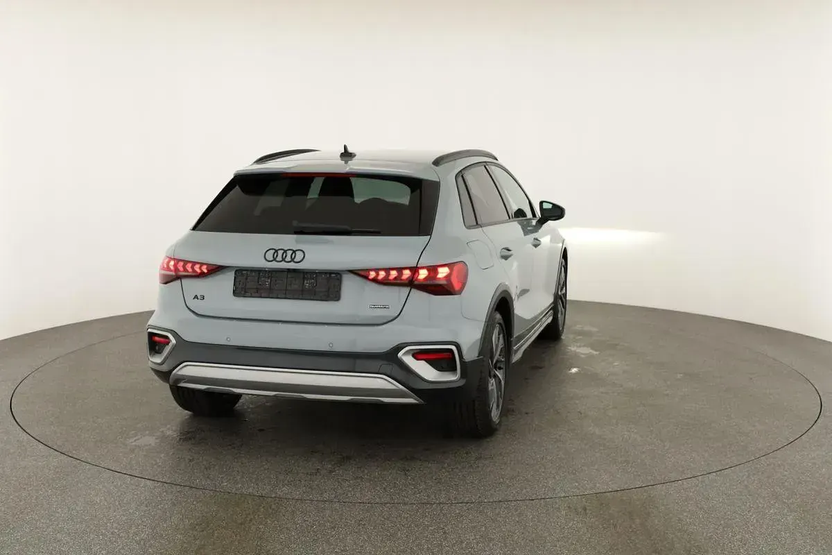Neu Audi A3 Ambiente 204 PS (150 kW) 2026 Pfeilgrau perleffekt