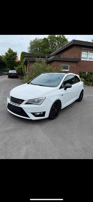 Weiß Gebraucht 2017 Cupra Ibiza Kleinwagen | 11.500 € (Fairer Preis) - Bild 1/4