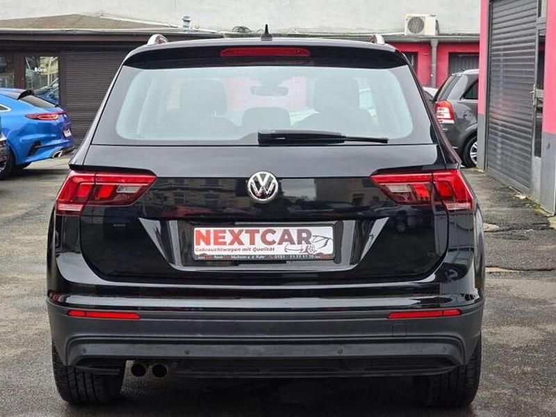 Gebraucht VW Tiguan Comfortline 125 PS (91 kW) 2016 Schwarz SUV