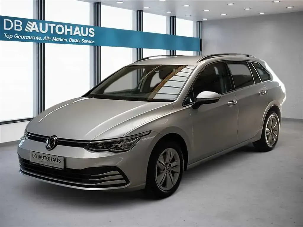 Gebraucht VW Golf VIII Life 110 PS (80 kW) 2024 Kombi