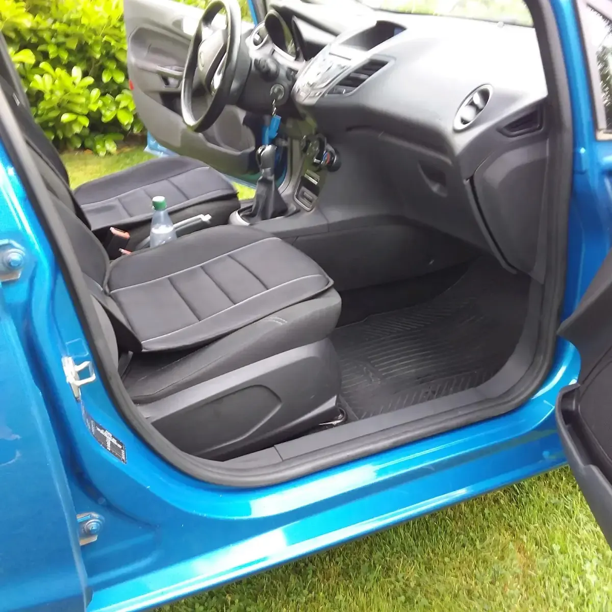 Gebraucht Ford Fiesta 80 PS (58 kW) 2016 Blau Kleinwagen