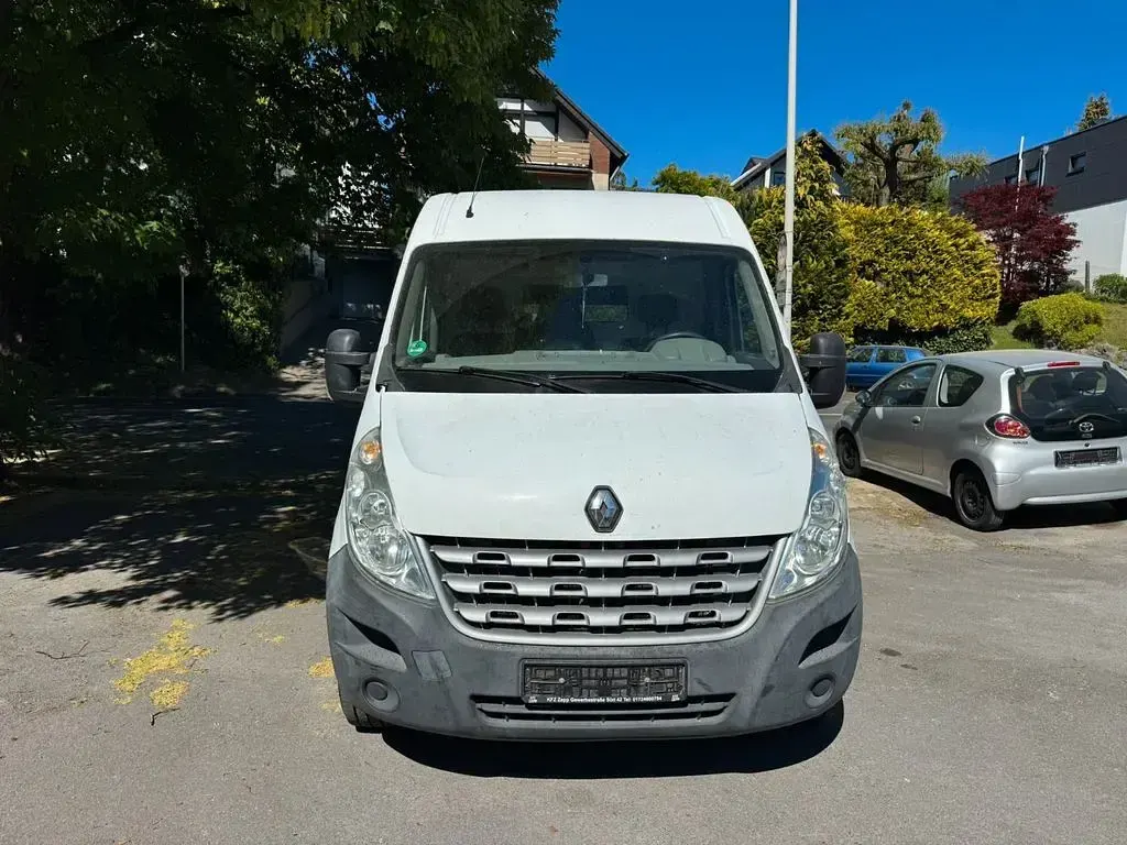 Usado Renault Master 101 HP (74 kW) 2010 Branco Monovolume