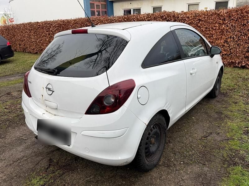 Gebraucht Opel Corsa 87 PS (63 kW) 2010 Weiß Kleinwagen