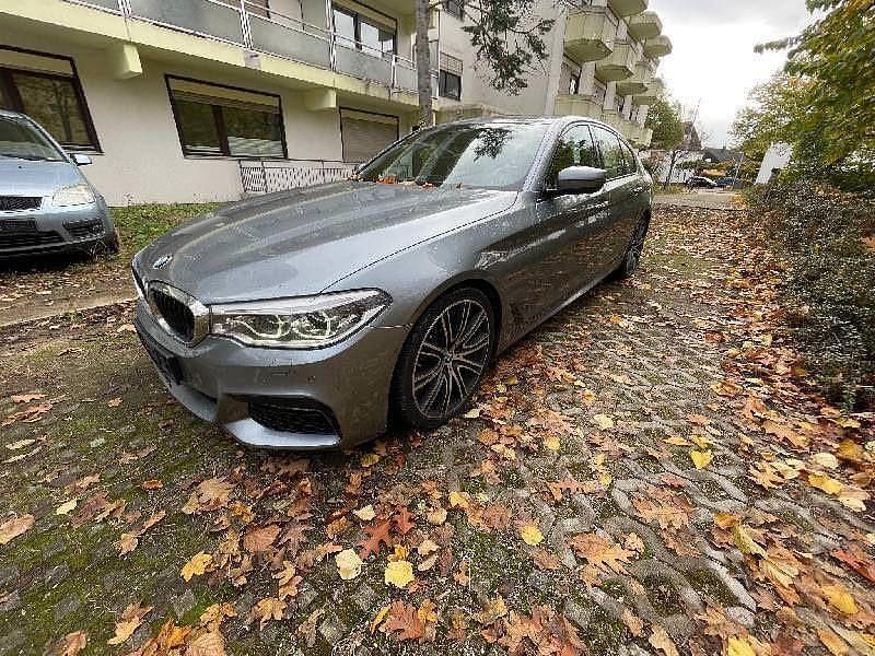 Blau Gebraucht 2017 BMW 540 M Sport Limousine | 22.900 € (Superpreis) - Bild 1/4