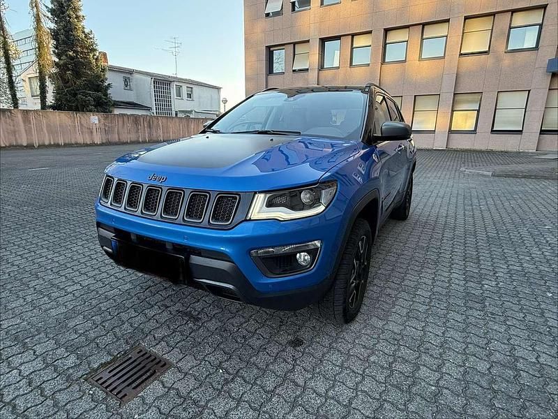 Gebraucht Jeep Compass Trailhawk 170 PS (125 kW) 2020 Blau SUV