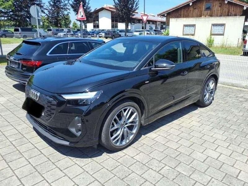 Mythosschwarz metallic Gebraucht 2022 Audi e-tron Sportback SUV | 36.530 € (Superpreis) - Bild 1/4