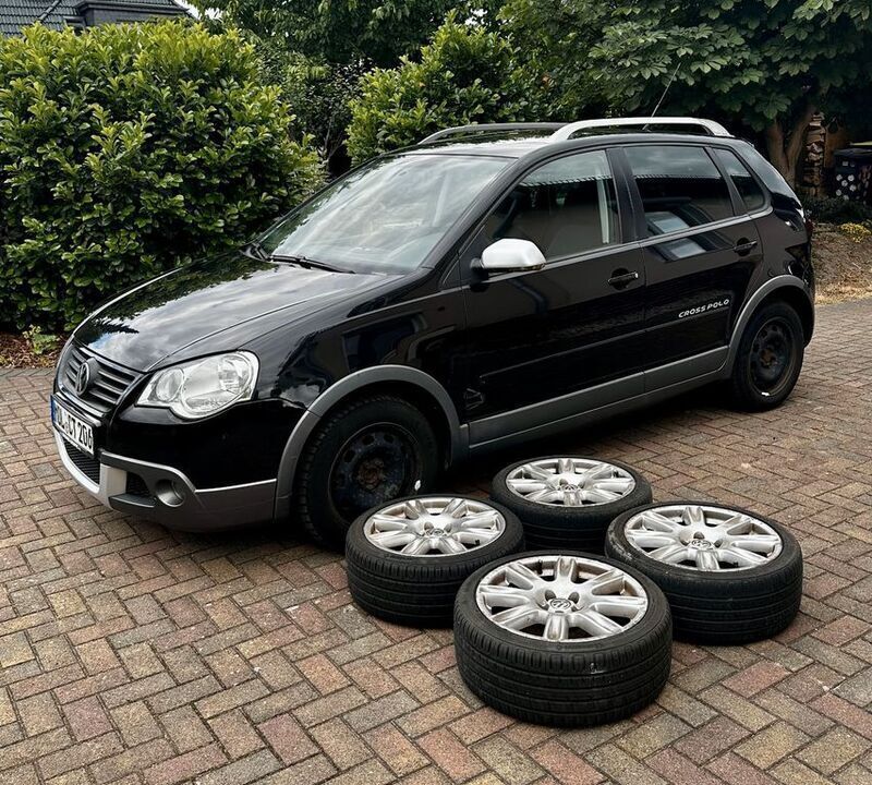 Schwarz Gebraucht 2006 VW Polo Cross Kleinwagen | 1.250 € (Superpreis) - Bild 1/4