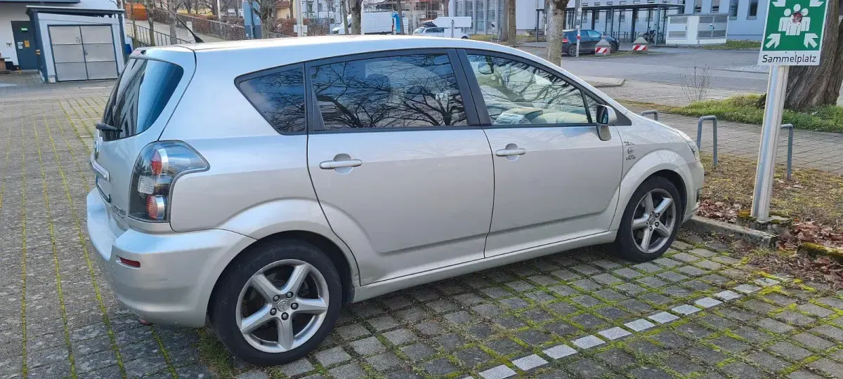 Gebraucht Toyota Corolla Verso Sol 177 PS (130 kW) 2008 Silber Van / Kleinbus