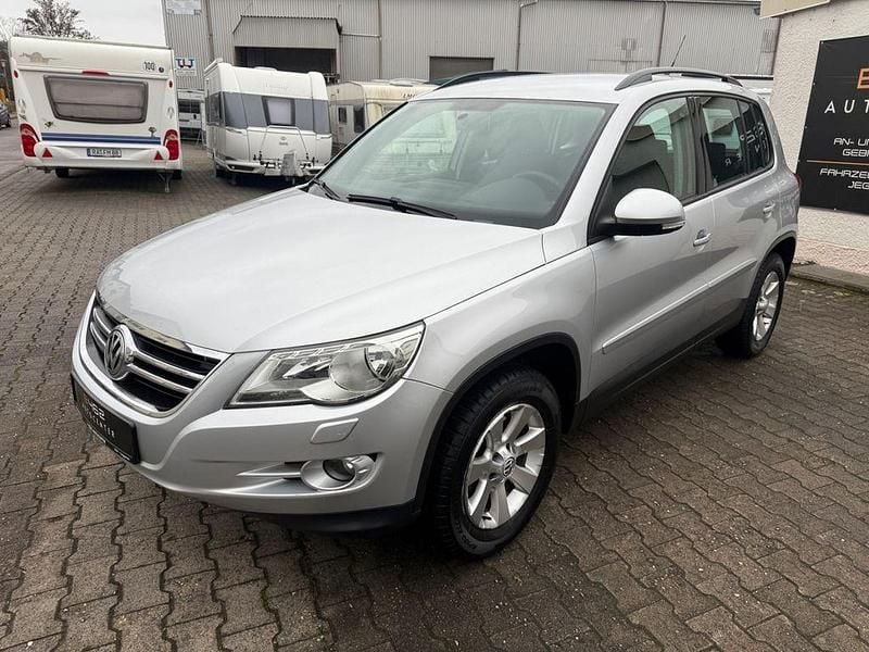 Silber Gebraucht 2009 VW Tiguan Sportline SUV | 4.980 € (Superpreis) - Bild 1/4