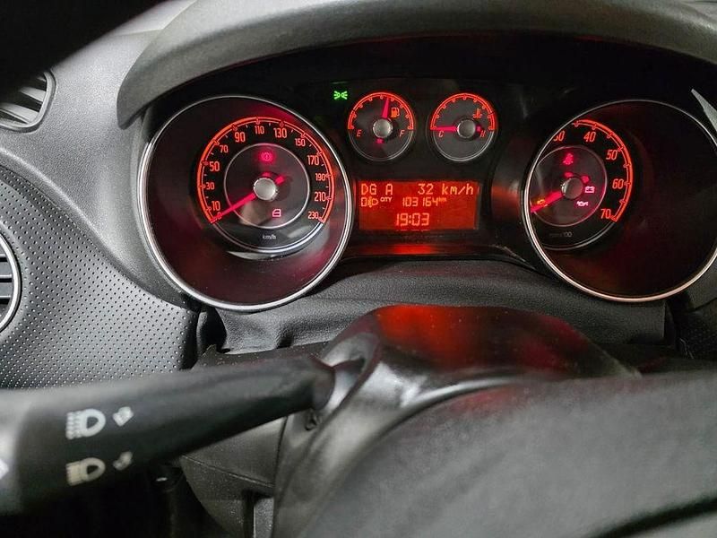 Gebraucht Fiat Punto Evo 69 PS (50 kW) 2011 Blau Kleinwagen