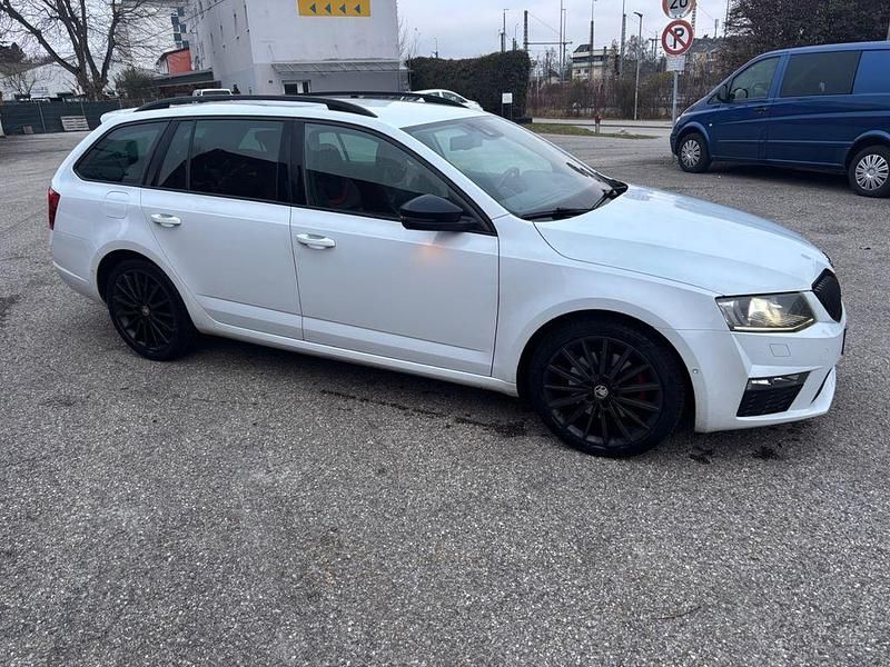 Gebraucht Skoda Octavia RS 184 PS (135 kW) 2016 Weiß Kleinwagen