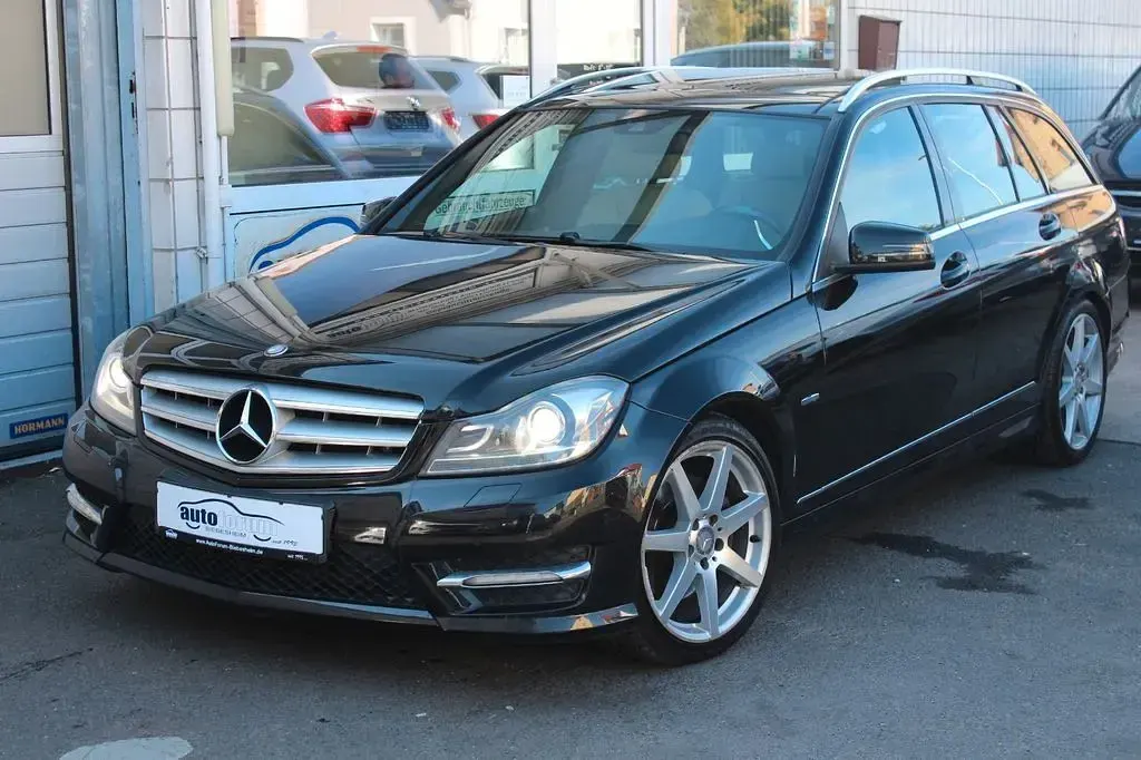 Gebraucht Mercedes C300 AMG line 231 PS (169 kW) 2011 Schwarz Limousine