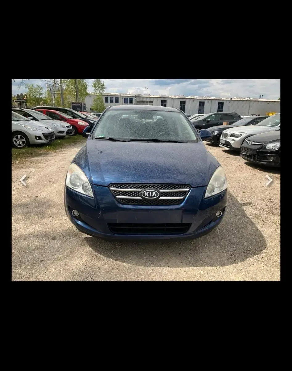 Usado Kia Ceed 122 CV (89 kW) 2008 Azul Utilitario